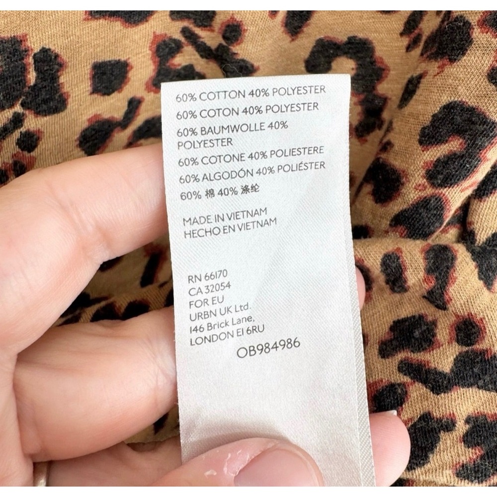 FREE PEOPLE We The Free Clarity Oversized Crew Neck T-Shirt Cheetah Combo Sz XS - Picture 9 of 9